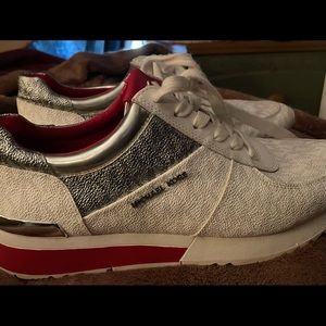 Michael Kors Sneakers Women’s Size 9